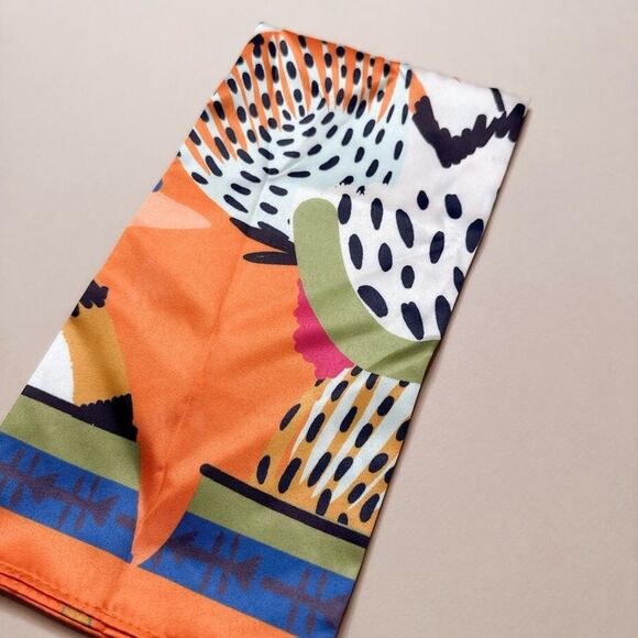 Vibrant Abstract Scarf G41 - Picture 3 of 4